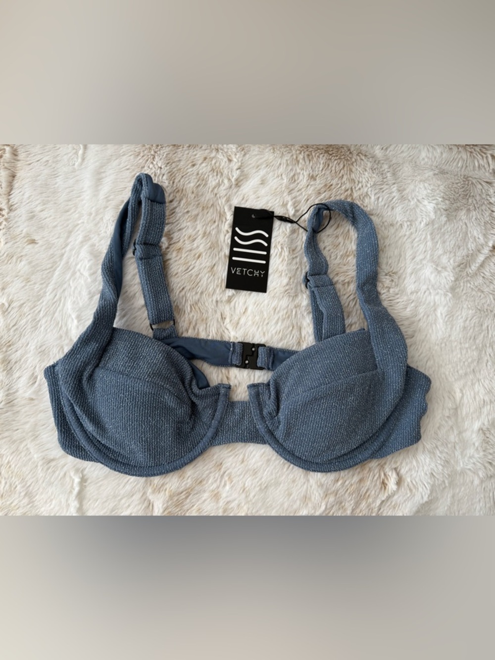 Vetchy Bikini Top size medium brand new